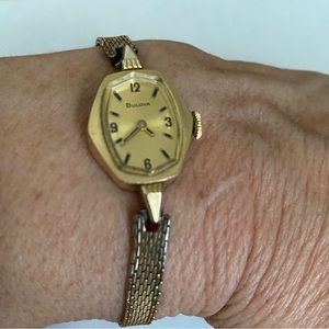 Vintage Ladies Bulova 10k Rolled Gold Plate Wristwatch - Windup-Working